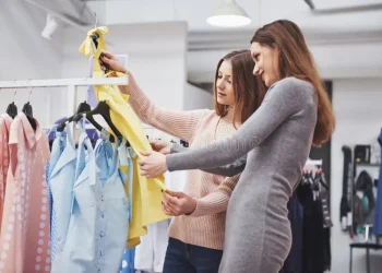 4 Strategies for Clothes Shopping on the Low Quality